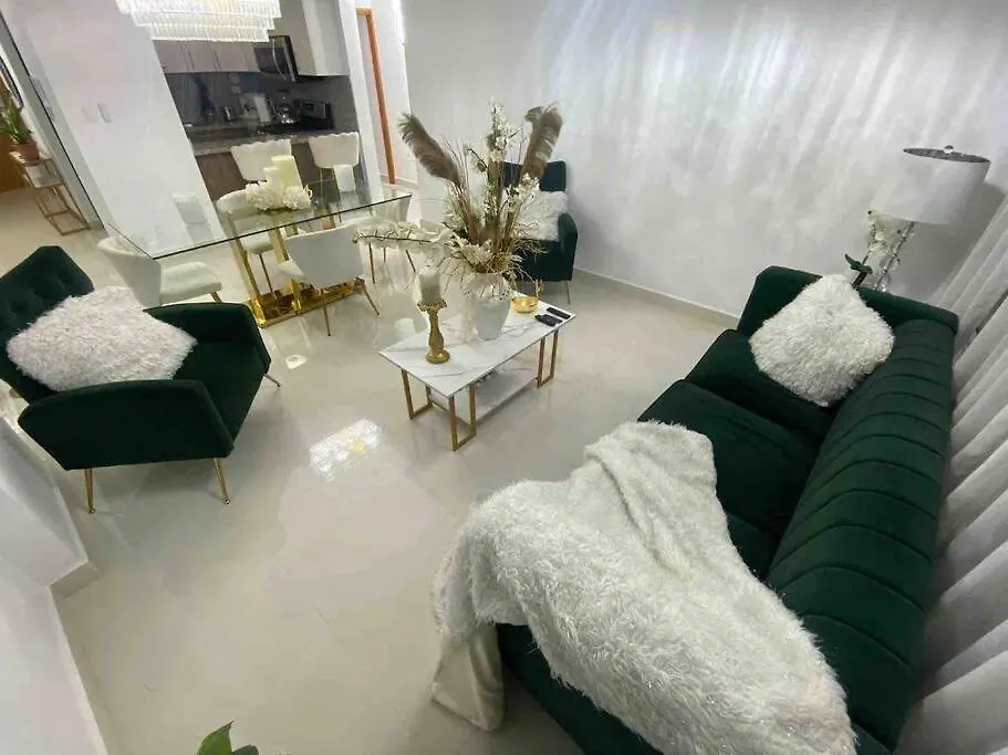 Am.Airbnb Santo Domingo 0*,